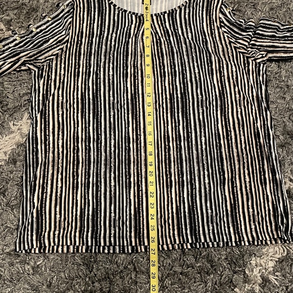 Robert Louis Tunic Slit Arms Size L Top Gold Accents Easy Care Black Brown - Picture 7 of 7